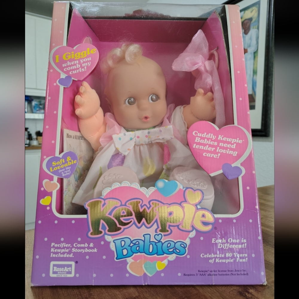 KEWPIE BABIES DOLL  16" SOFT BODY ROSE ART GIGGLES 1993 VINTAGE SEALED EASTER